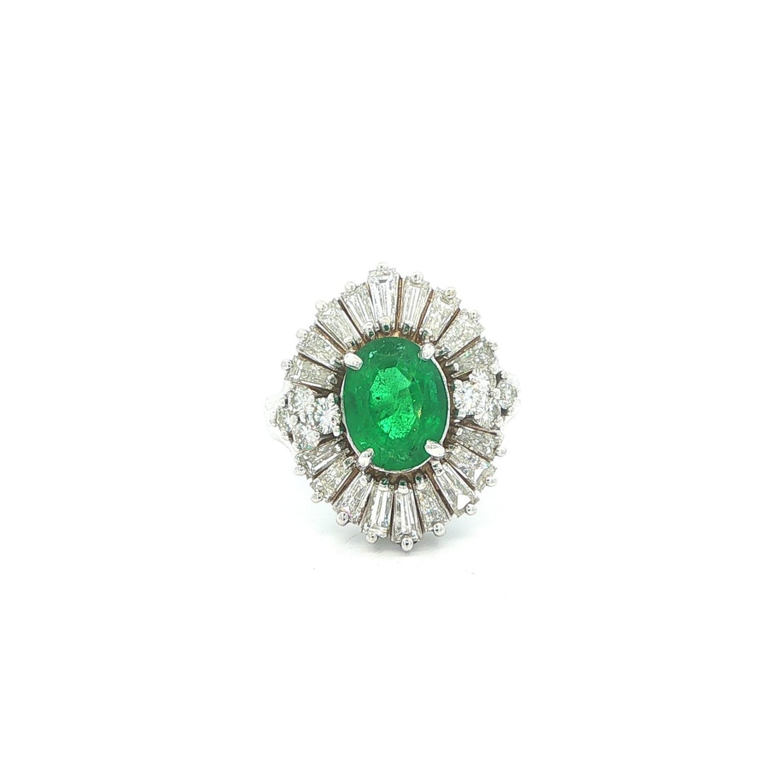 GIA certified 14k white gold emerald diamond ballerina ring size 5.5: GIA certified 14k white gold emerald diamond ballerina ring size 5.5 This vintage cocktail ring features a vivid green, natural oval-cut Zambian emerald weighing 1.80 carats, set in solid 14k white go