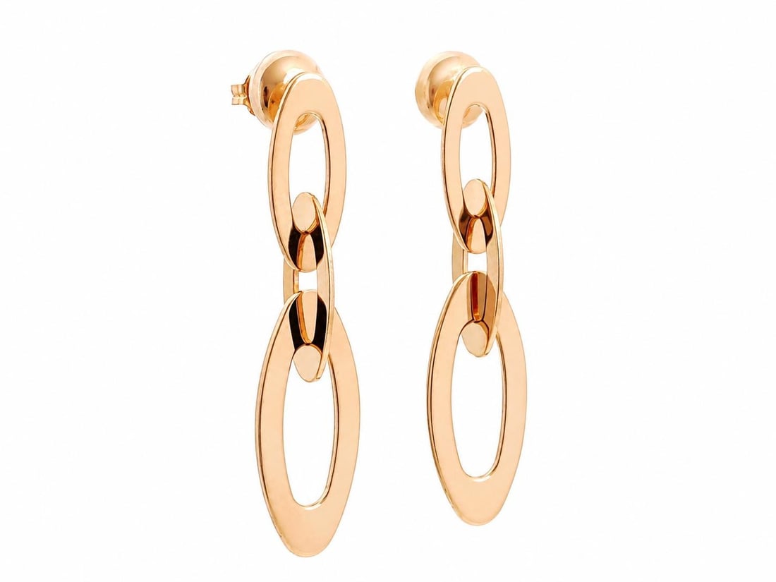 Roberto Coin Chic and Shine 18k Rose Gold Paper Clip Drop Earrings: Roberto Coin Chic and Shine 18k Rose Gold Paper Clip Drop Earrings Pre-owned Roberto Coin Chic & Shine dangle drop earrings crafted in solid 18k rose gold. This pair features the paper clip link desig