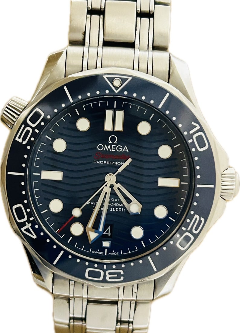 OMEGA Men's Seamaster Diver 150M Wristwatch 210.30.42.20.03.001: OMEGA Men's Seamaster Diver 150M Wristwatch 210.30.42.20.03.001 This OMEGA Seamaster Diver 150M wristwatch is designed for men and features the model number 210.30.42.20.03.001. Crafted in Switzerland