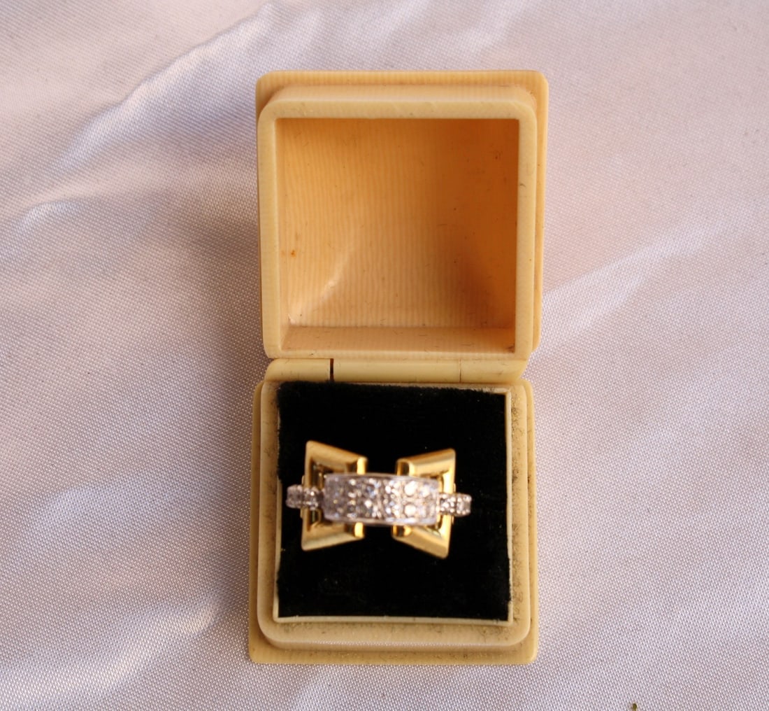 Vintage French 18K Yellow Gold Diamond Ring 0.65 ct with Box: Vintage French 18K Yellow Gold Diamond Ring 0.65 ct with Box This stunning mid-1900's French ring features exquisite craftsmanship in 18K yellow gold, showcasing a remarkable design that highlights it