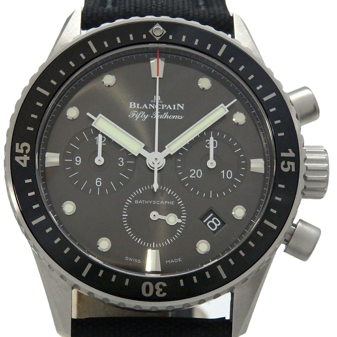 Blancpain Bathyscaphe Flyback B5200 5200-1110-B52A Mens Wristwatch: Blancpain Bathyscaphe Flyback B5200 5200-1110-B52A Mens Wristwatch Blancpain Fifty Fathoms Bathyscaphe Flyback B5200 5200-1110-B52A men's wristwatch. This pre-owned timepiece is identified as a Blancp