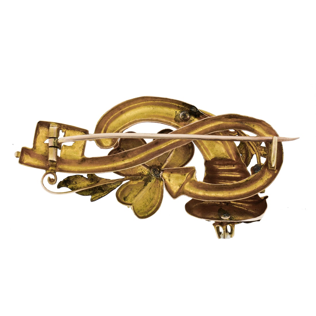 Antique Victorian 12k Gold Pearl Flower Leaf Bouquet Brooch: Antique Victorian 12k Gold Pearl Flower Leaf Bouquet Brooch This exquisite Antique Victorian pin brooch is a stunning representation of the era, crafted from solid 12k rose and green gold. It features