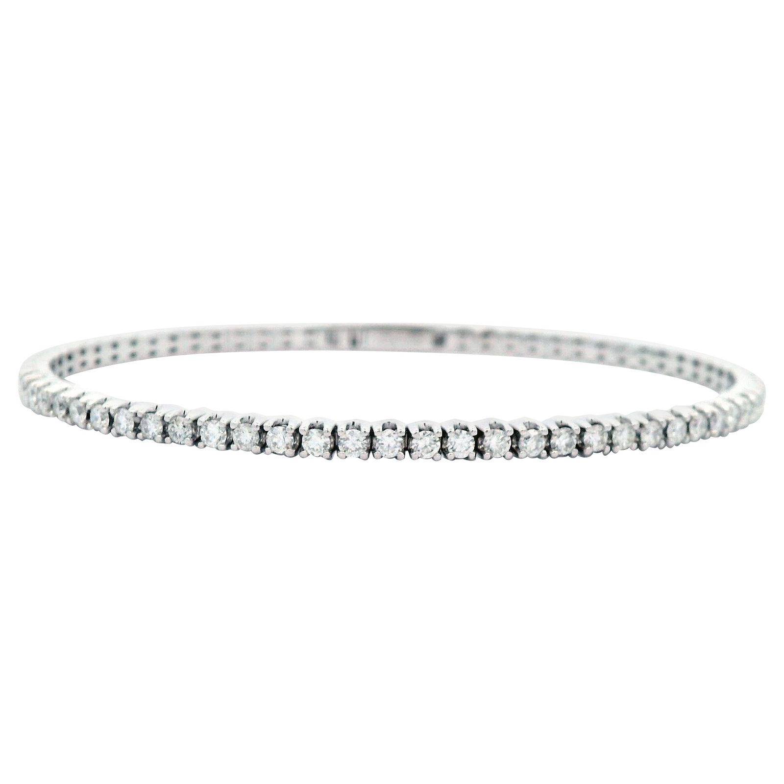 2.33ct Diamond Flexible Tennis Bracelet in 14k White Gold: 2.33ct Diamond Flexible Tennis Bracelet in 14k White Gold Discover the elegance of this exquisite 2.33ct Diamond Flexible Tennis Bangle Bracelet, crafted in luxurious 14k white gold. This contemporary