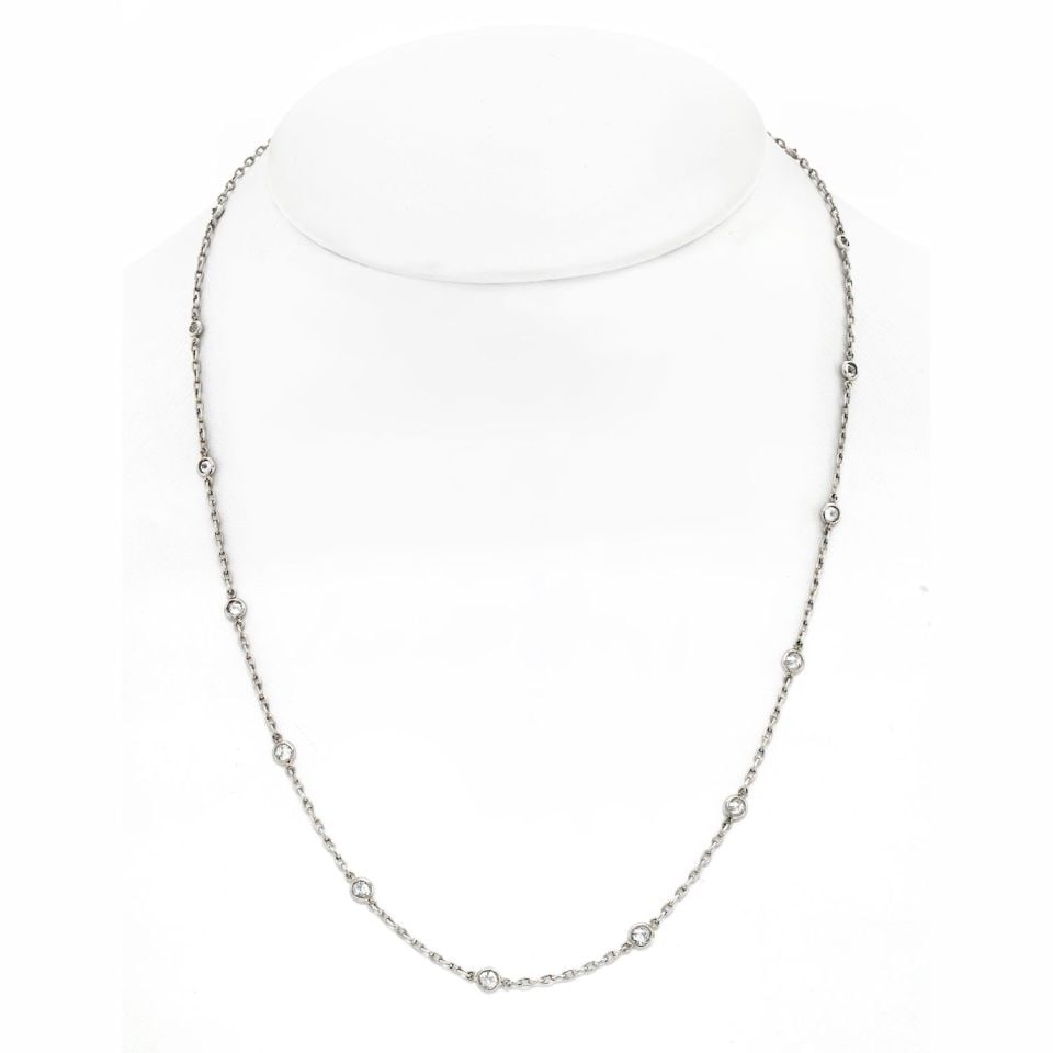 Platinum Diamonds By The Yard Necklace With 2.75ct Old Mine Cut Gems: Platinum Diamonds By The Yard Necklace With 2.75ct Old Mine Cut Gems This platinum Diamonds by the Yard necklace features 17 old mine cut diamonds with a total weight of approximately 2.75 carats. The