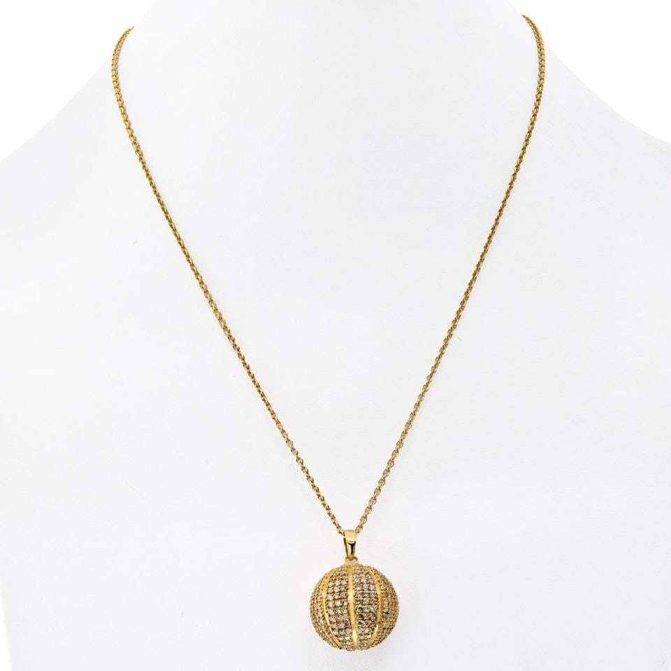 14K Yellow Gold Basketball Necklace with 8.00ct Diamonds: 14K Yellow Gold Basketball Necklace with 8.00ct Diamonds 14K Yellow Gold 8.00ct Diamond Basketball Necklace This stunning necklace features an eye-catching basketball design crafted from 14K yellow go