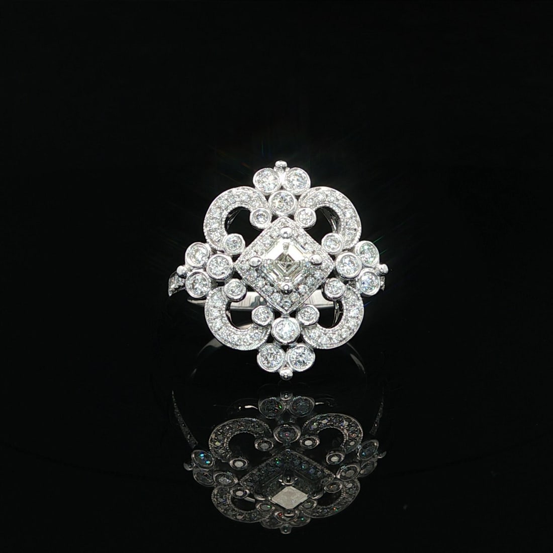 14k White Gold GIA Certified 0.92ctw H VVS Diamond Cocktail Ring: 14k White Gold GIA Certified 0.92ctw H VVS Diamond Cocktail Ring Elevate your style with this exquisite 14k White Gold Open Work Platter Ring, featuring a stunning combination of high-quality diamonds
