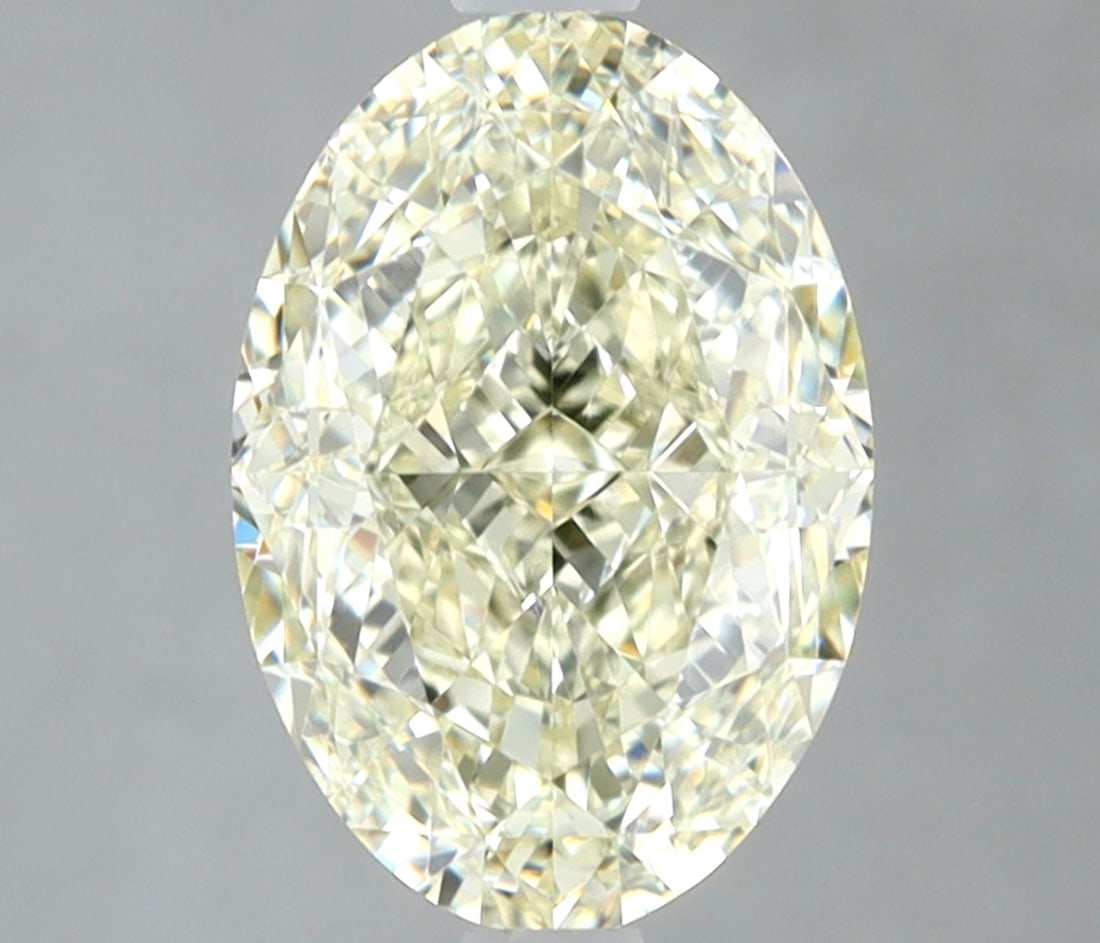 Loose Diamond - OVAL 2.5ct S-T VS1: Loose Diamond - OVAL 2.5ct S-T VS1 Source: Natural Shape: OVAL Carats: 2.5 Color: S-T Certification: GIA Video: