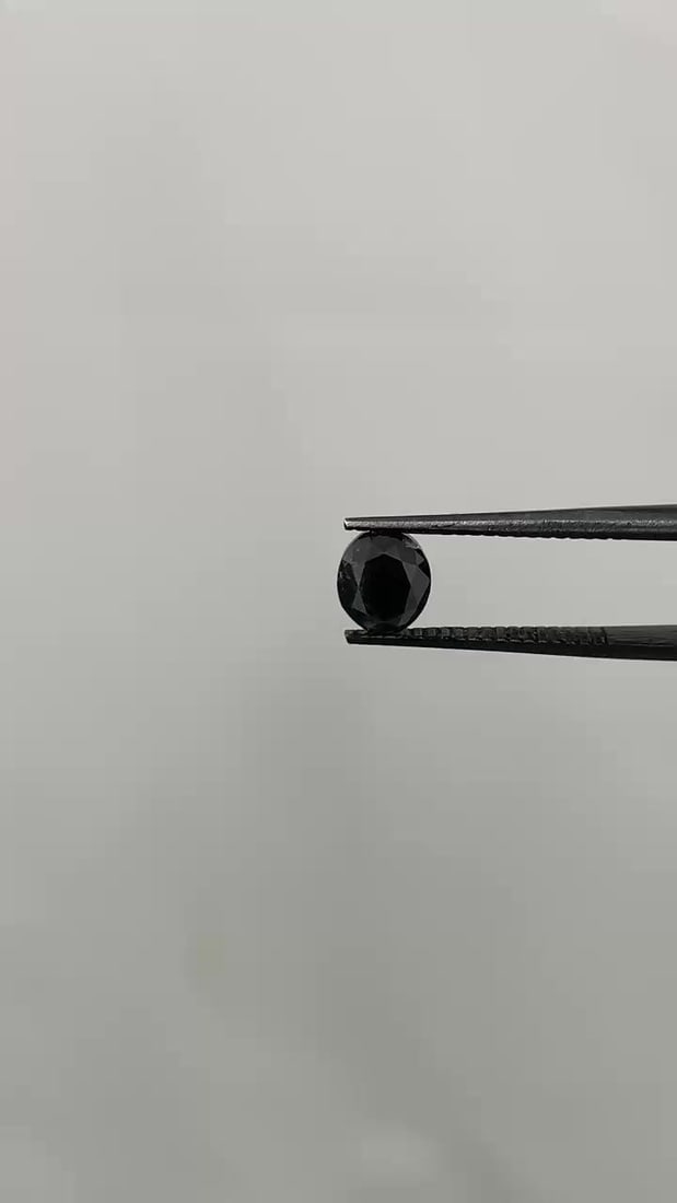 Loose Diamond - OVAL 1.01ct Fancy Black VVS2: Loose Diamond - OVAL 1.01ct Fancy Black VVS2 Source: Natural Shape: OVAL Carats: 1.01 Color: Fancy Black Certification: GIA Video: