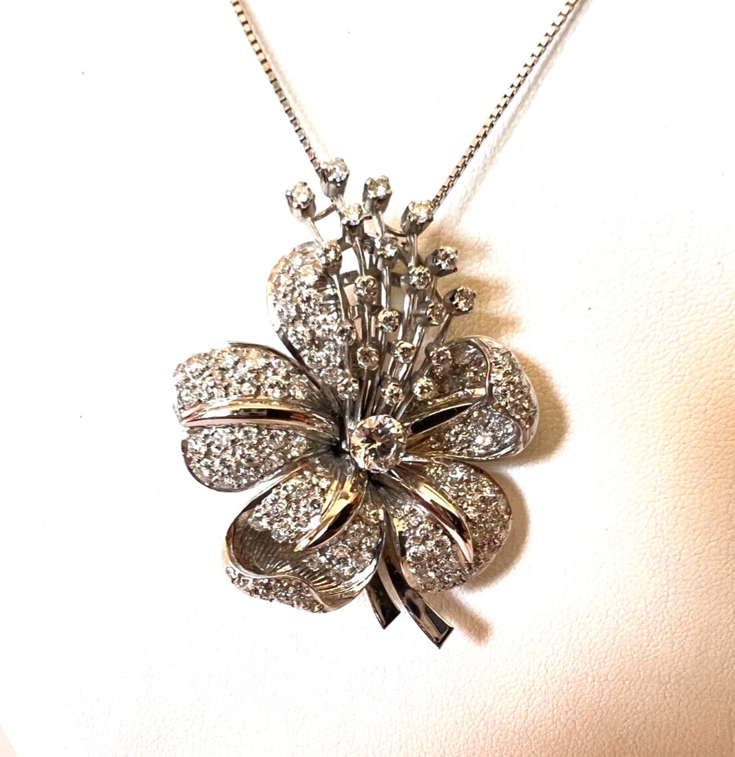 French 950 Platinum Diamond Necklace Brooch 5 ct G VS Diamonds: French 950 Platinum Diamond Necklace Brooch 5 ct G VS Diamonds Presenting a stunning French 950 platinum diamond necklace brooch that showcases exquisite craftsmanship. This piece features a central d