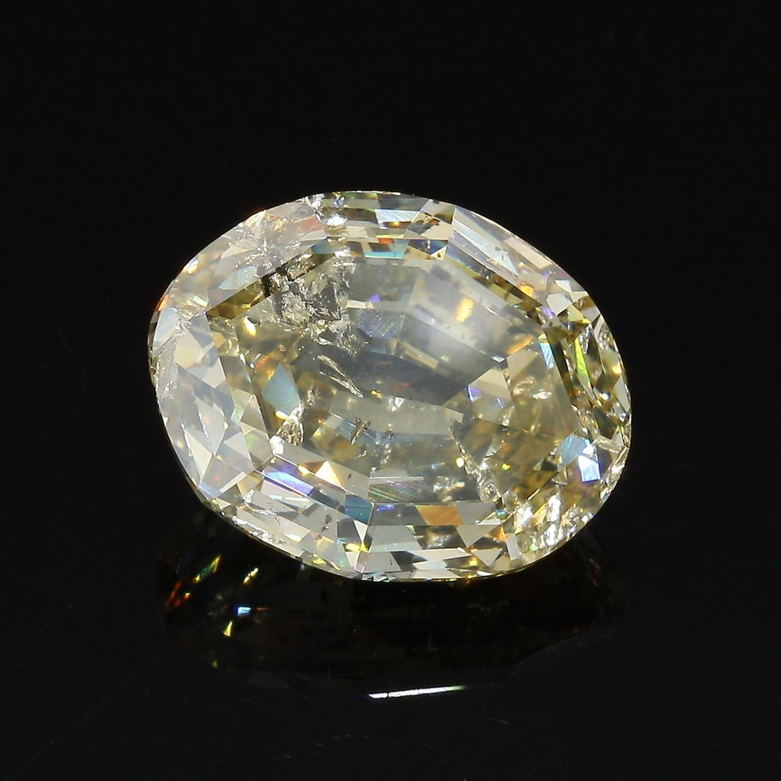Loose Diamond - OVAL 10.08ct Fancy Brownish Yellow SI2: Loose Diamond - OVAL 10.08ct Fancy Brownish Yellow SI2 Source: Natural Shape: OVAL Carats: 10.08 Color: Fancy Brownish Yellow Certification: GIA Video: