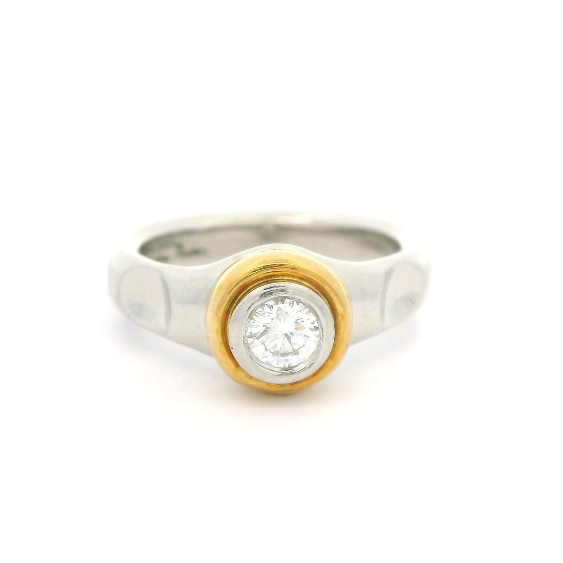 Tiffany & Co. True Love Platinum 18k Gold Diamond Ring 0.22ct VS1: Tiffany & Co. True Love Platinum 18k Gold Diamond Ring 0.22ct VS1 This exquisite Tiffany & Co. True Love ring showcases a stunning 0.22ct round brilliant cut diamond, set in a luxurious combination of