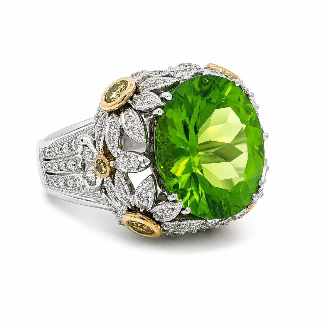 Oval Peridot Diamond Daisy Ring 17 18 White Gold Yellow Accents Size 6.5: Oval Peridot Diamond Daisy Ring 17 18 White Gold Yellow Accents Size 6.5 This striking cocktail ring features a large, natural oval brilliant-cut peridot as its centerpiece, displaying a deep green hu
