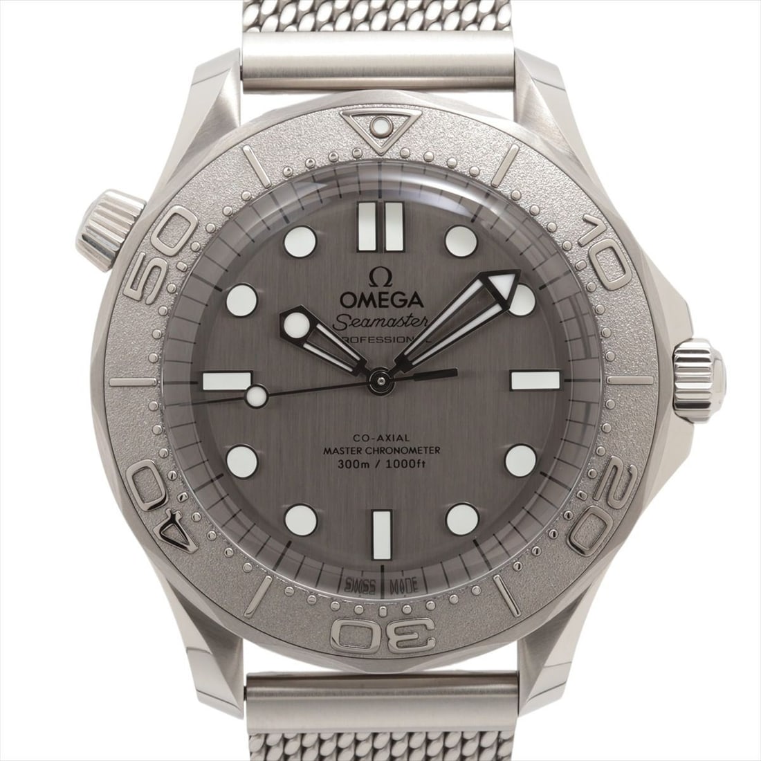 Omega Seamaster Diver 300M Co Axial Master Chronometer Wristwatch: Omega Seamaster Diver 300M Co Axial Master Chronometer Wristwatch This OMEGA Seamaster Professional Diver 300M Co-Axial Master Chronometer wristwatch is a pre-owned Swiss timepiece designed for men. K