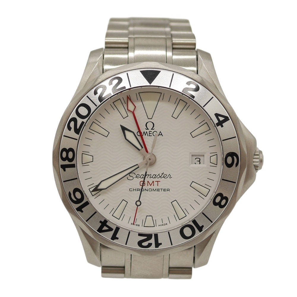 OMEGA Seamaster 2538.20 GMT Automatic Men's Wristwatch: OMEGA Seamaster 2538.20 GMT Automatic Men's Wristwatch This is an OMEGA Seamaster GMT 2538.20 automatic wristwatch designed for men. Crafted in Switzerland, this pre-owned timepiece combines precision