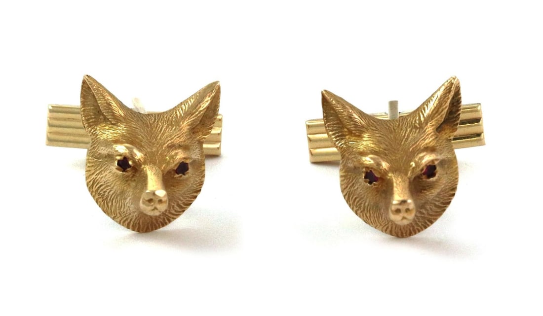 Vintage 14k Yellow Gold 3D Fox Head Cufflinks with Red Eyes: Vintage 14k Yellow Gold 3D Fox Head Cufflinks with Red Eyes Discover a unique pair of vintage cufflinks meticulously crafted from 14k yellow gold. Each cufflink features a striking 3D fox head design 