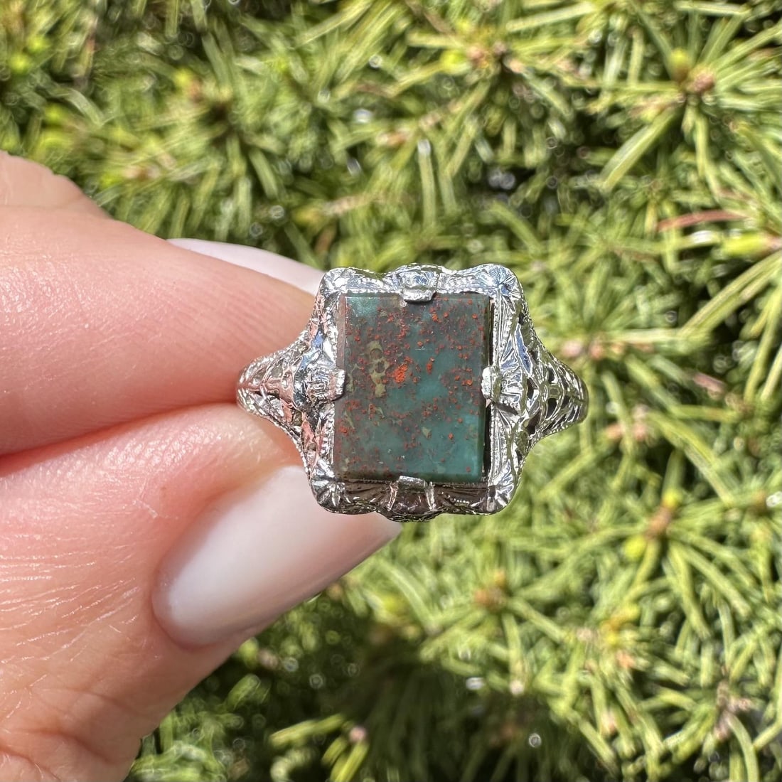 Dainty Solitaire Bloodstone Ring in Vintage White Gold Filigree Design (1 of 10)