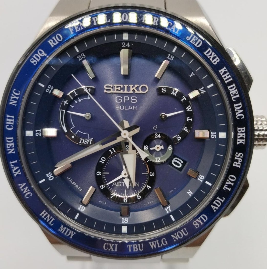 Mens Seiko Astron SBXB155 Dual Time Executive Line Wristwatch: Mens Seiko Astron SBXB155 Dual Time Executive Line Wristwatch Seiko Astron Executive Line Dual Time SBXB155 men's wristwatch. This pre-owned watch is from Japan and is identified as a Seiko Astron Exe
