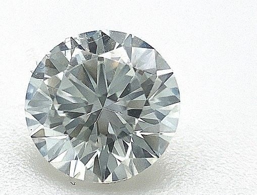 Loose Diamond - ROUND 1.22ct H VS2: Loose Diamond - ROUND 1.22ct H VS2 Source: Natural Shape: ROUND Carats: 1.22 Color: H Clarity: VS2 Certification: GIA The Diamond Depot Guarantee: All items in this auction are guaranteed to be 100% a