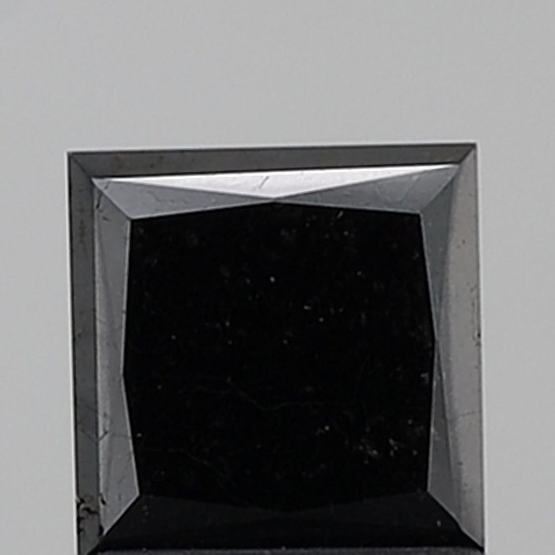 Loose Diamond - PRINCESS 1.33ct Fancy Black VS2: Loose Diamond - PRINCESS 1.33ct Fancy Black VS2 Source: Natural Shape: PRINCESS Carats: 1.33 Color: Fancy Black Certification: NONE Video: