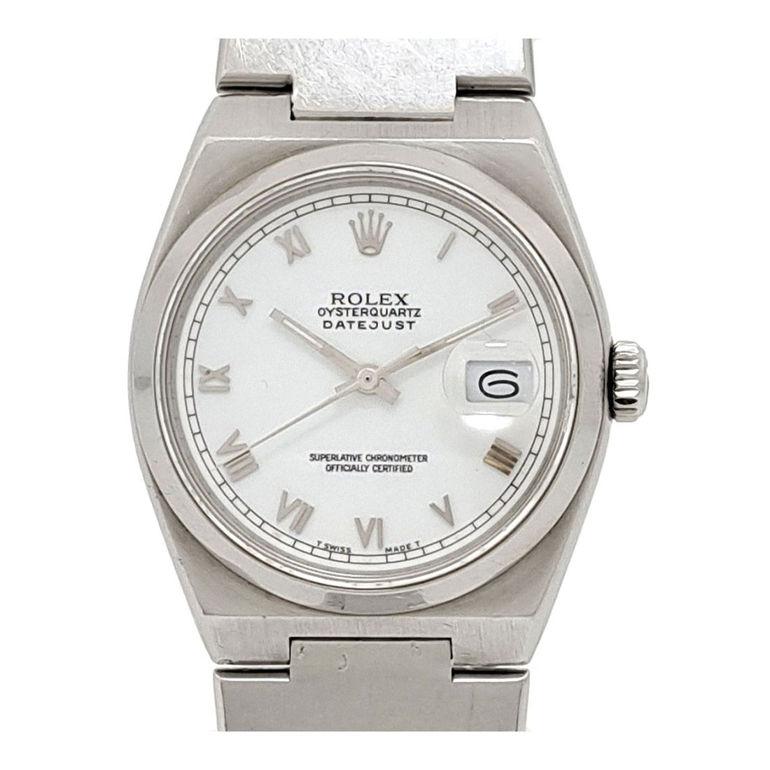 Rolex Oysterquartz 17000 Stainless Steel Quartz Wristwatch Boys: Rolex Oysterquartz 17000 Stainless Steel Quartz Wristwatch Boys This Rolex Oysterquartz R-series 17000 is a pre-owned unisex wristwatch featuring a stainless steel case and band. The watch is powered 