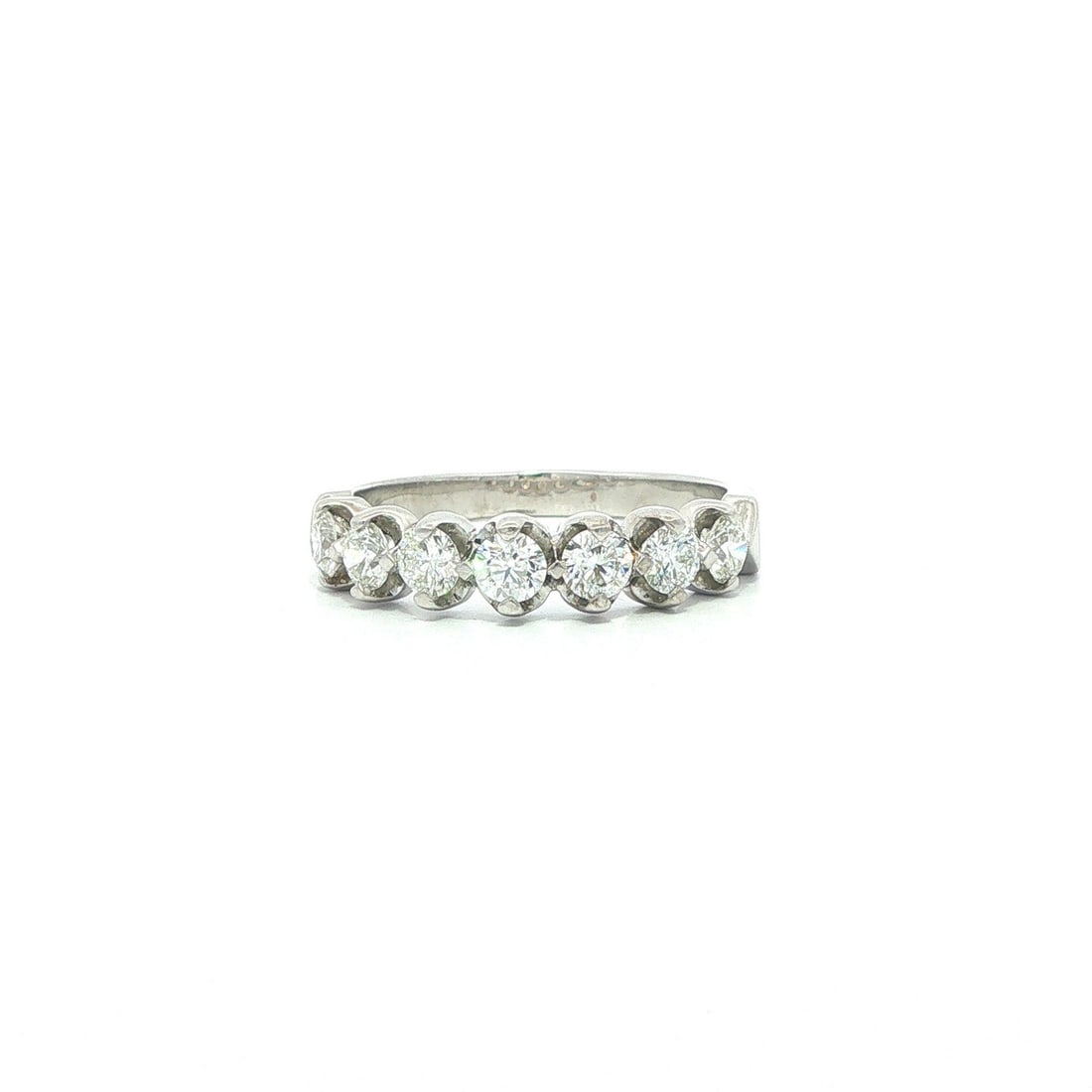 14k white gold diamond band ring 7 stones size 7.5 (1 of 12)