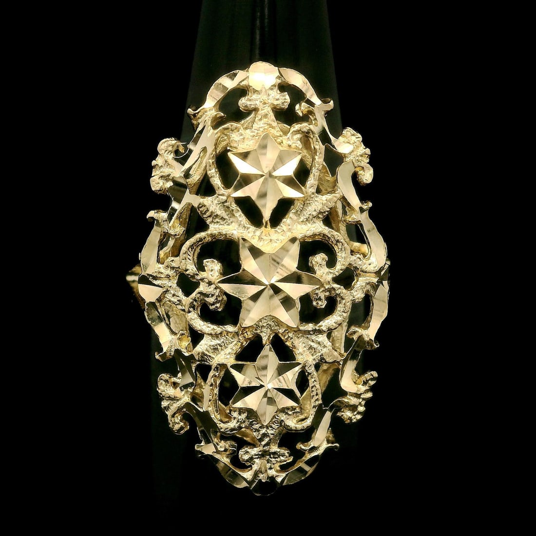 14k Yellow Gold Diamond Cut Marquise Platter Ring Size 6: 14k Yellow Gold Diamond Cut Marquise Platter Ring Size 6 This exquisite Solid 14k Yellow Gold Diamond Cut Open Work Marquise Shape Platter Ring showcases a stunning marquise design, crafted from solid