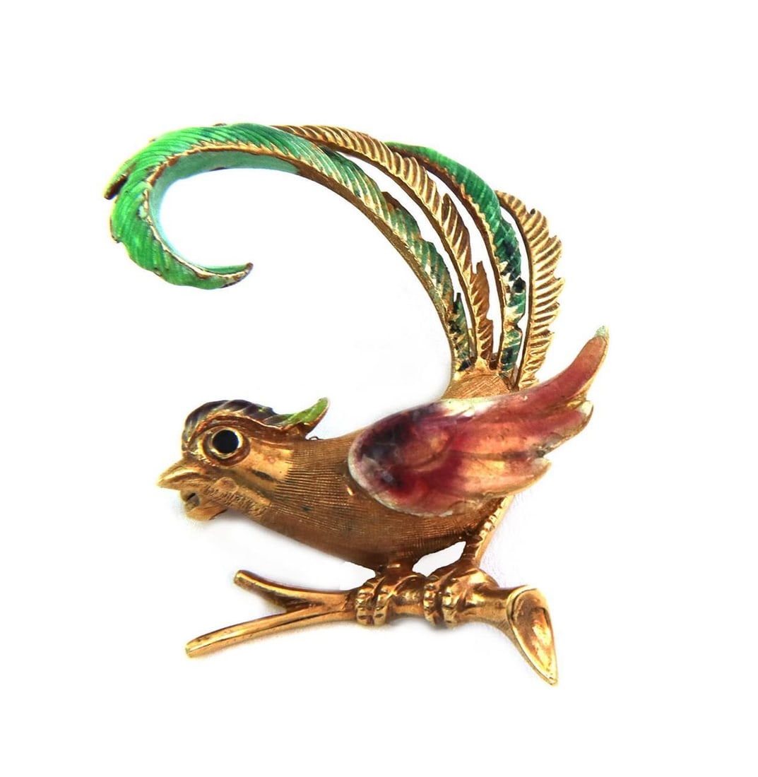 Vintage 14k Yellow Gold Enamel Golden Pheasant Bird Brooch: Vintage 14k Yellow Gold Enamel Golden Pheasant Bird Brooch This charming vintage brooch is crafted from 14k yellow gold and showcases a delightful golden pheasant with a long feather tail adorned in g