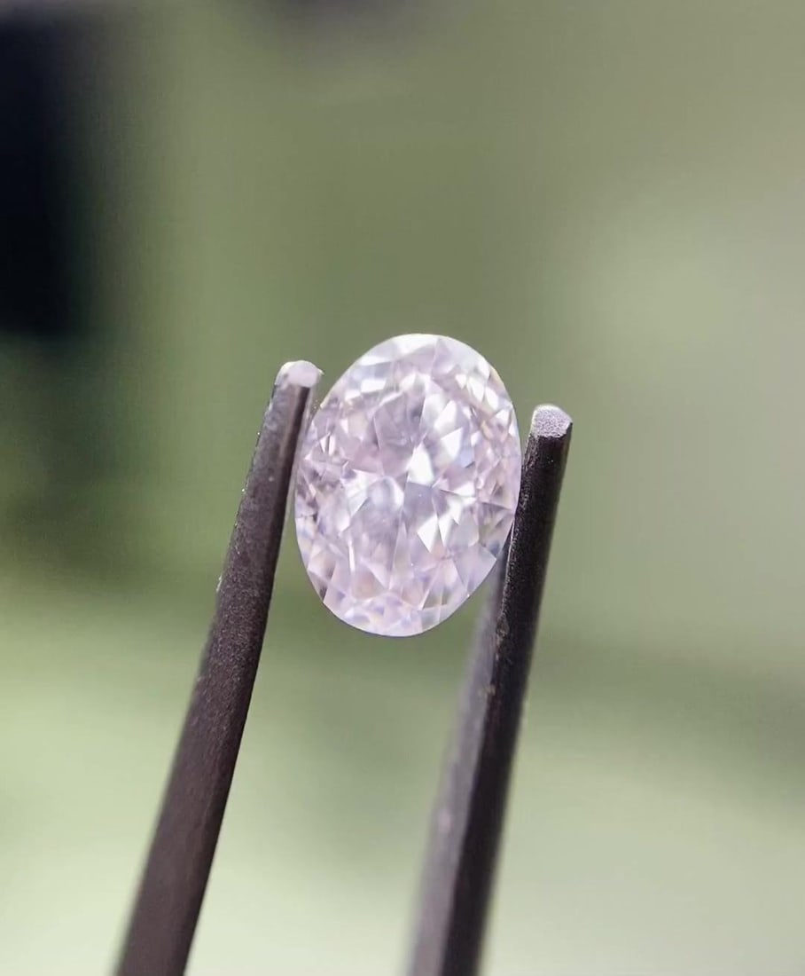 Loose Diamond - OVAL 0.51ct Very Light Pink SI1: Loose Diamond - OVAL 0.51ct Very Light Pink SI1 Source: Natural Shape: OVAL Carats: 0.51 Color: Very Light Pink Certification: GIA Video: