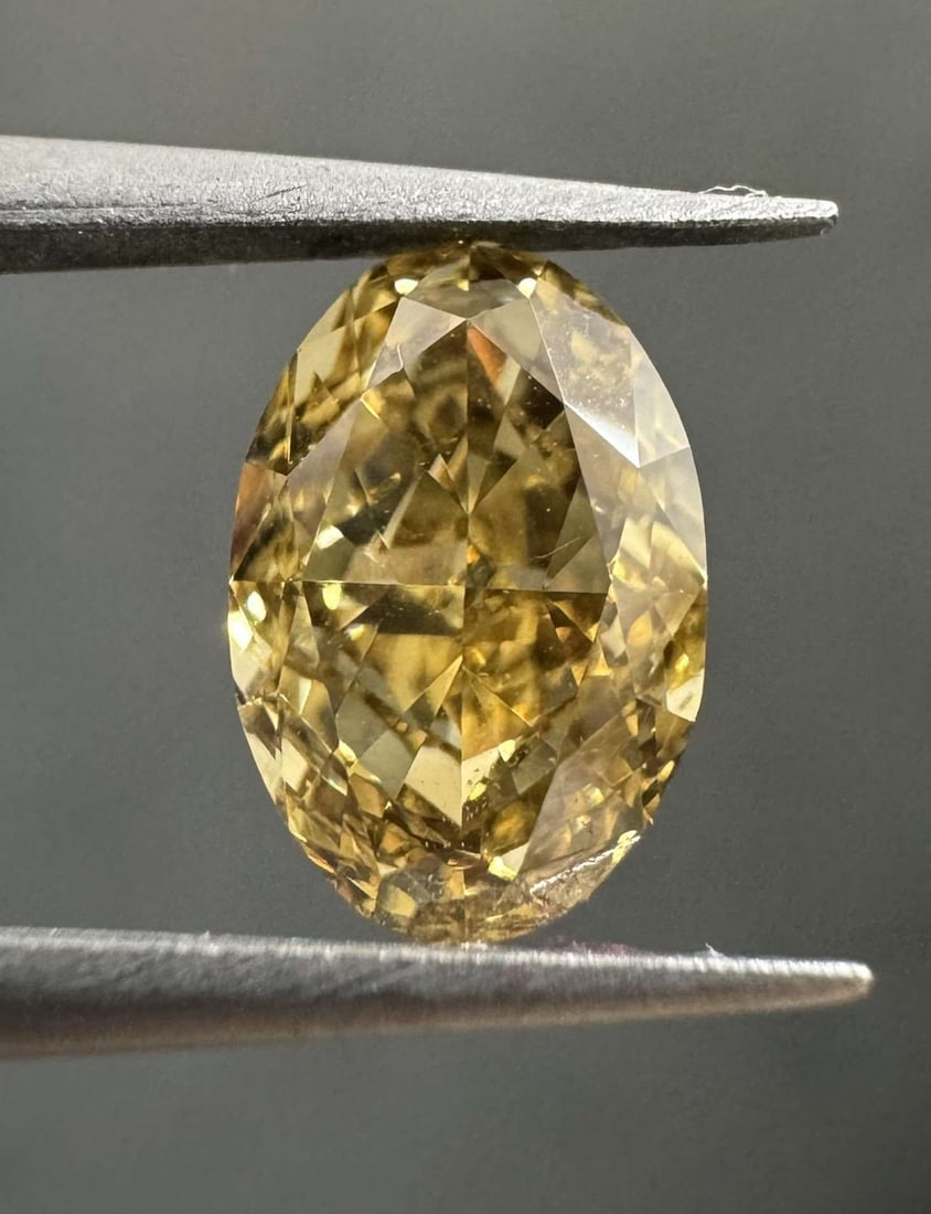 Loose Diamond - OVAL 1.0ct Fancy Brown Yellow VS1: Loose Diamond - OVAL 1.0ct Fancy Brown Yellow VS1 Source: Natural Shape: OVAL Carats: 1.0 Color: Fancy Brown Yellow Certification: GIA Video: