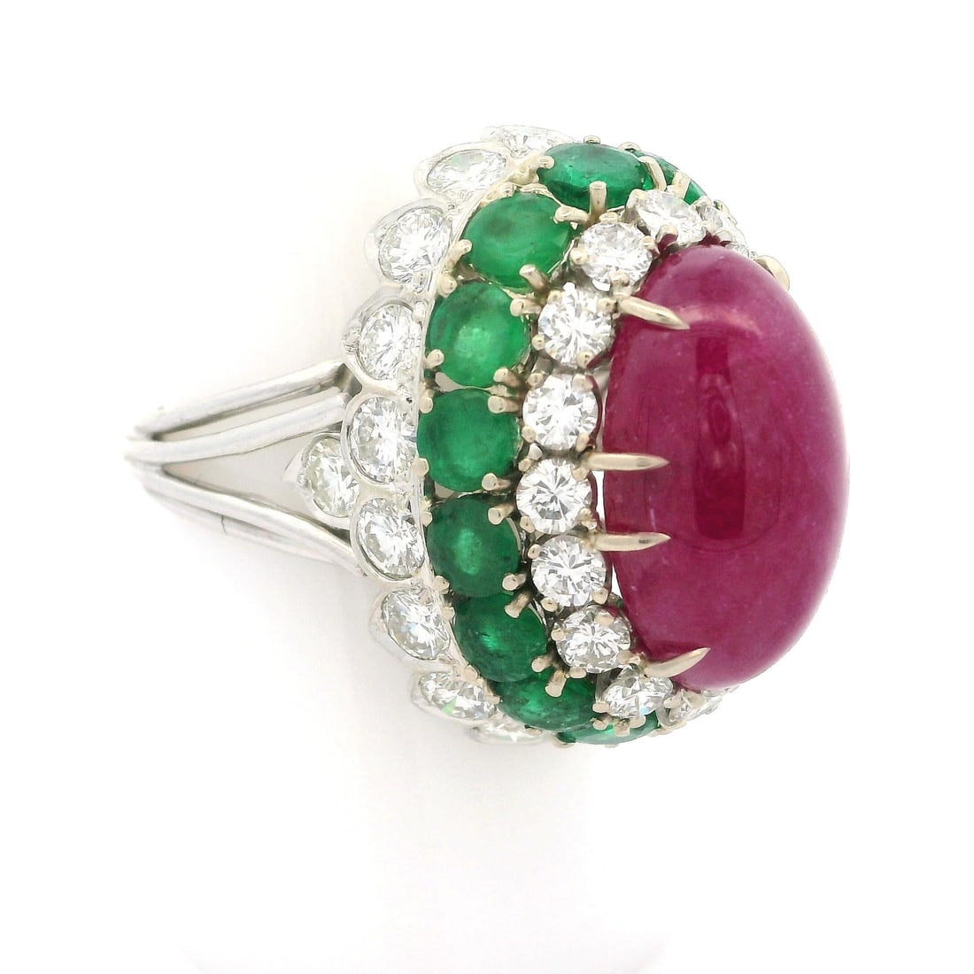 Vintage 14k White Gold GIA Certified 26.4ctw Ruby Emerald Diamond Bombe Ring: Vintage 14k White Gold GIA Certified 26.4ctw Ruby Emerald Diamond Bombe Ring This exquisite Vintage 14k White Gold Bombe Ring showcases a stunning cocktail style, featuring a prominent natural genuine