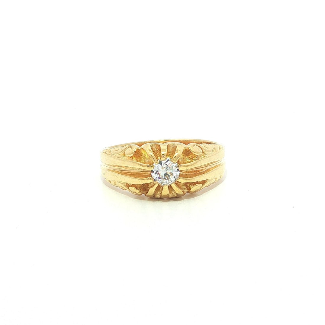 Mens 14k Yellow Gold Belcher Diamond Pinky Ring Old Mine Cut: Mens 14k Yellow Gold Belcher Diamond Pinky Ring Old Mine Cut Vintage men's pinky ring crafted in solid 14k yellow gold and set with one natural old mine brilliant cut diamond in a belcher prong settin