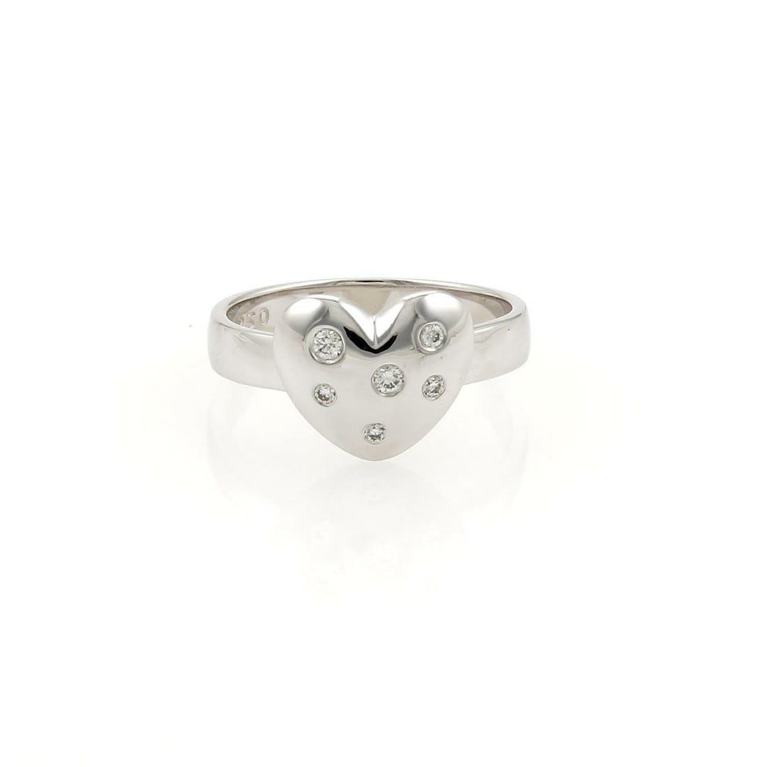 Tiffany & Co. Etoile Heart Ring 18k White Gold Diamonds: Tiffany & Co. Etoile Heart Ring 18k White Gold Diamonds Presenting an exquisite heart ring from the esteemed ETOILE collection by Tiffany & Co. This authentic piece is meticulously crafted from 18k wh