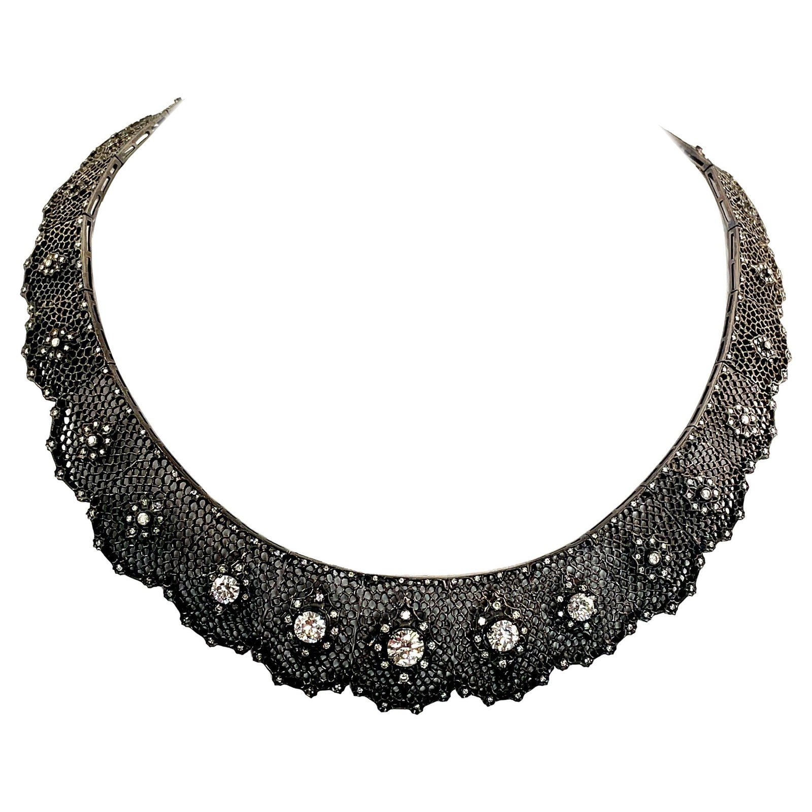 Victorian 6.07ct Diamond Necklace in 18k White Gold with Black Rhodium Finish: Victorian 6.07ct Diamond Necklace in 18k White Gold with Black Rhodium Finish This exquisite Victorian-inspired necklace features a stunning total diamond weight of 6.07 carats. Crafted from 18k white