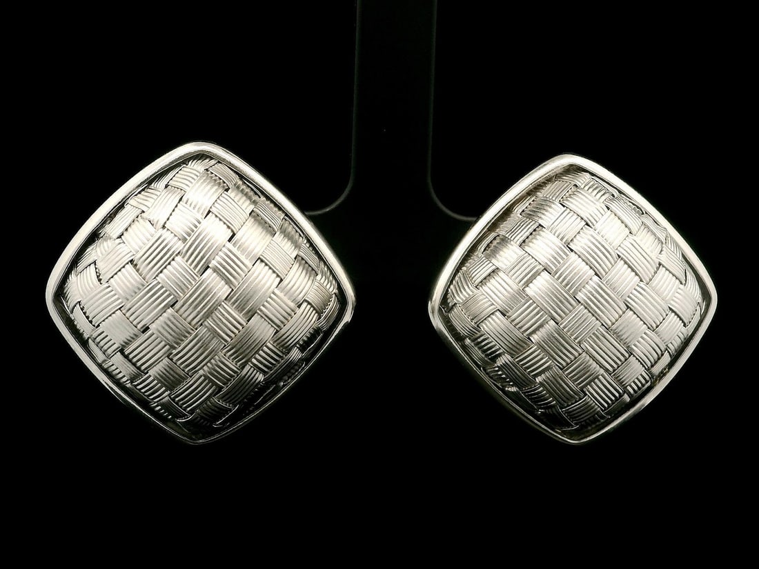 Italian 14k White Gold Handcrafted Domed Button Earrings: Italian 14k White Gold Handcrafted Domed Button Earrings Elevate your accessory collection with these exquisite Italian 14k White Gold Cushion Hand Basket Weave Domed Button Earrings. Crafted from sol