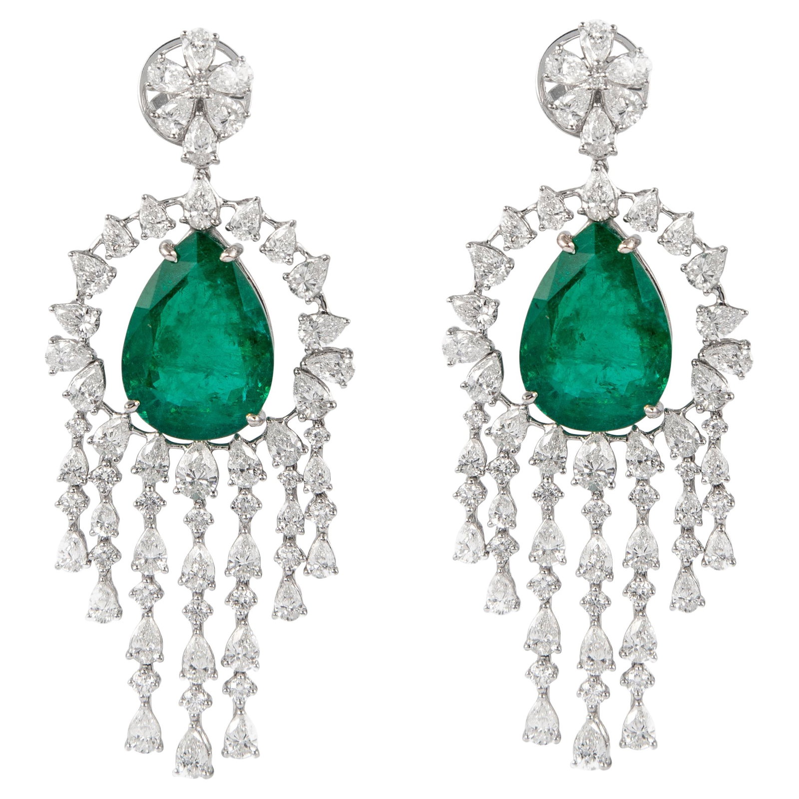 32.92ct Emerald Diamond Chandelier Earrings 18K White Gold GIA Appraisal: 32.92ct Emerald Diamond Chandelier Earrings 18K White Gold GIA Appraisal Elevate your elegance with these stunning chandelier earrings crafted from 18-karat white gold. Featuring a total gemstone weig
