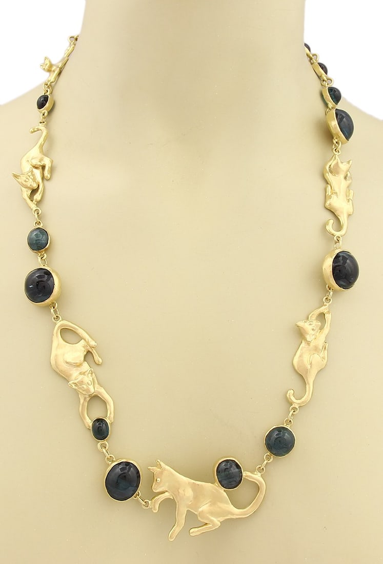 Peter Aylen 18k Yellow Gold Cat Motif Necklace with Indicolite Tourmaline: Peter Aylen 18k Yellow Gold Cat Motif Necklace with Indicolite Tourmaline A custom handmade Peter Aylen cats necklace in solid 18k yellow gold, featuring a sculptural procession of detailed cat motifs