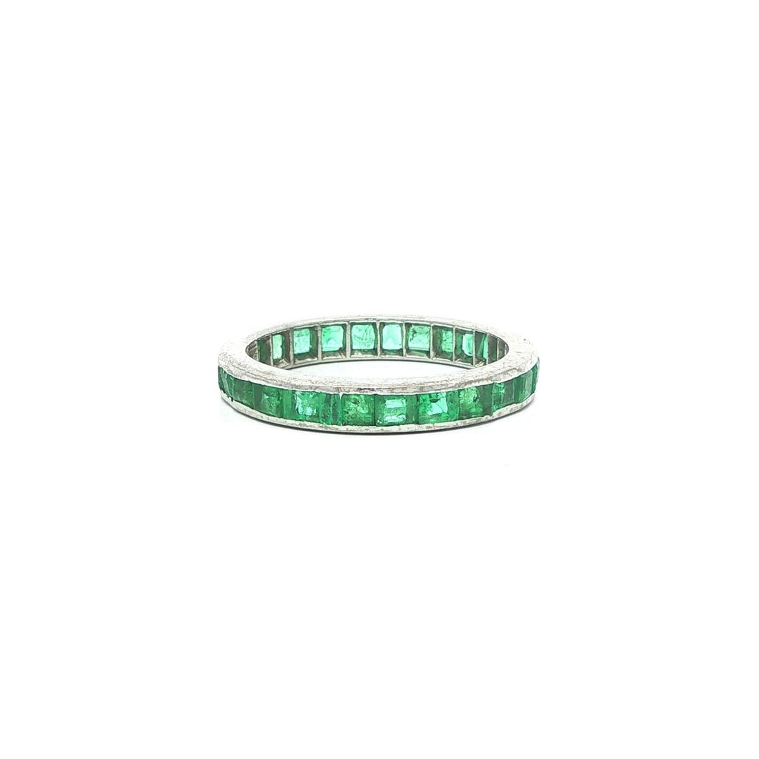 Unbranded 18k White Gold Emerald Eternity Ring Size 7.5 (1 of 8)