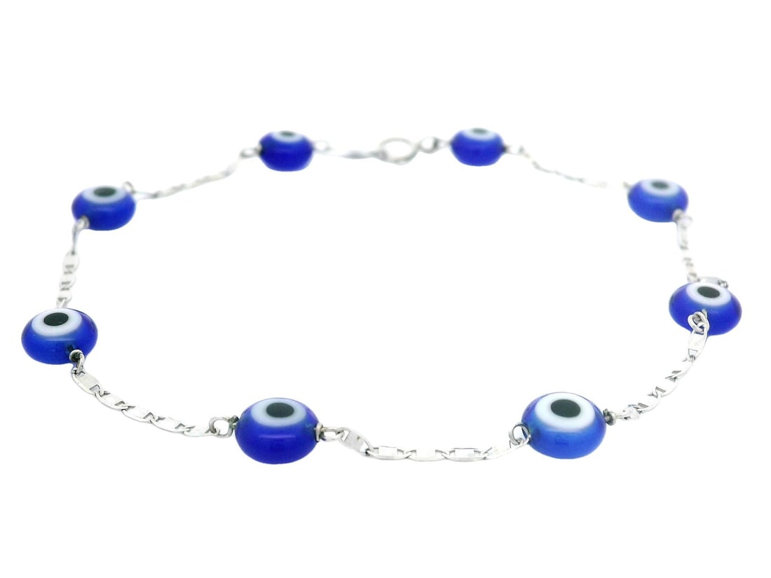Estate 14k White Gold Evil Eye Bead Chain Bracelet 7.25in: Estate 14k White Gold Evil Eye Bead Chain Bracelet 7.25in This exquisite estate bracelet is crafted from solid 14k white gold, featuring a unique evil eye bead station design interspersed with flat ma