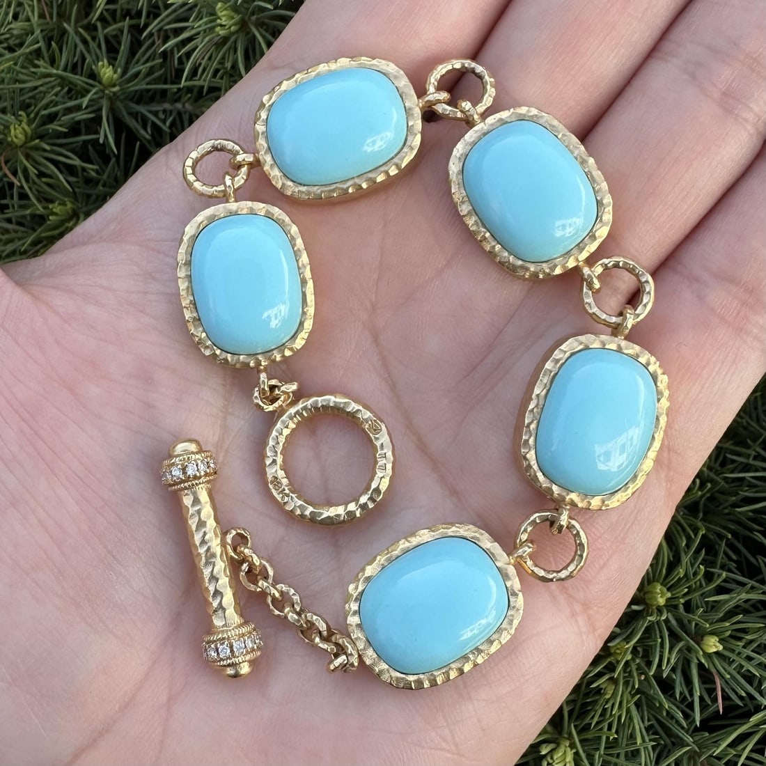 18k Yellow Gold Turquoise Diamond Toggle Bracelet: 18k Yellow Gold Turquoise Diamond Toggle Bracelet This vintage bracelet features five natural Sleeping Beauty turquoise cabochon gemstones, each approximately 15.7 x 12 mm, set in solid 18k yellow gol