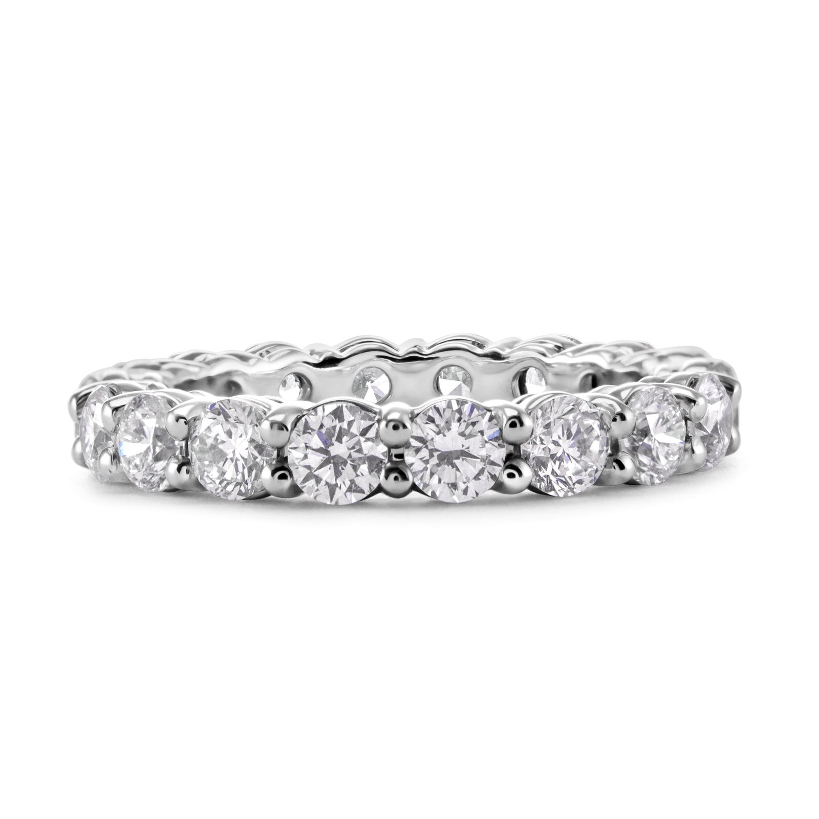 2.10ct Round Diamond Eternity Band Platinum Size 5: 2.10ct Round Diamond Eternity Band Platinum Size 5 This exquisite 2.10 ct Round Diamond Eternity Band is crafted from premium platinum and features 18 stunning round brilliant diamonds. The ring has a