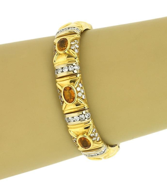 Stunning 18k Gold Diamond Citrine Bracelet Two Tone Bar Link: Stunning 18k Gold Diamond Citrine Bracelet Two Tone Bar Link This exquisite estate bracelet showcases a beautiful combination of diamonds and citrine, elegantly crafted in 18k yellow gold. The design 