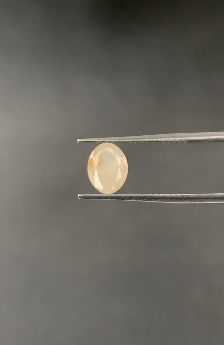 Loose Diamond - OVAL 1.4ct Fancy Light Gray VVS2: Loose Diamond - OVAL 1.4ct Fancy Light Gray VVS2 Source: Natural Shape: OVAL Carats: 1.4 Color: Fancy Light Gray Certification: GIA Video: