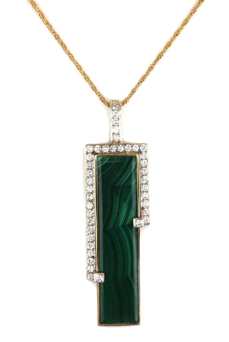 Elegant 14k Gold Malachite Pendant Necklace with Diamonds: Elegant 14k Gold Malachite Pendant Necklace with Diamonds This exquisite necklace features a stunning pendant crafted from 14k yellow and white gold with a polished finish. The pendant showcases a lon