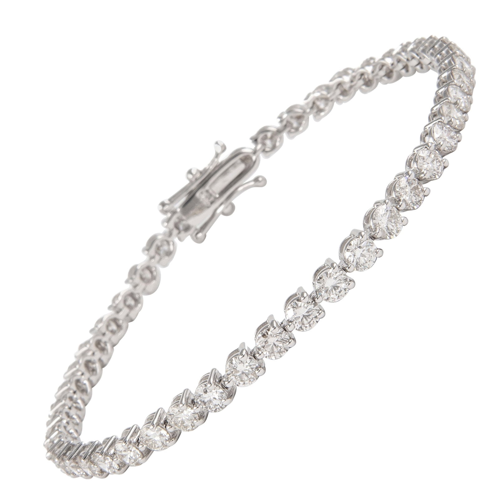 5.19ct Diamond Tennis Bracelet 18k White Gold Modern Design: 5.19ct Diamond Tennis Bracelet 18k White Gold Modern Design This exquisite diamond tennis bracelet features a stunning total of 5.19 carats, showcasing 46 round brilliant diamonds. Crafted from 18k wh