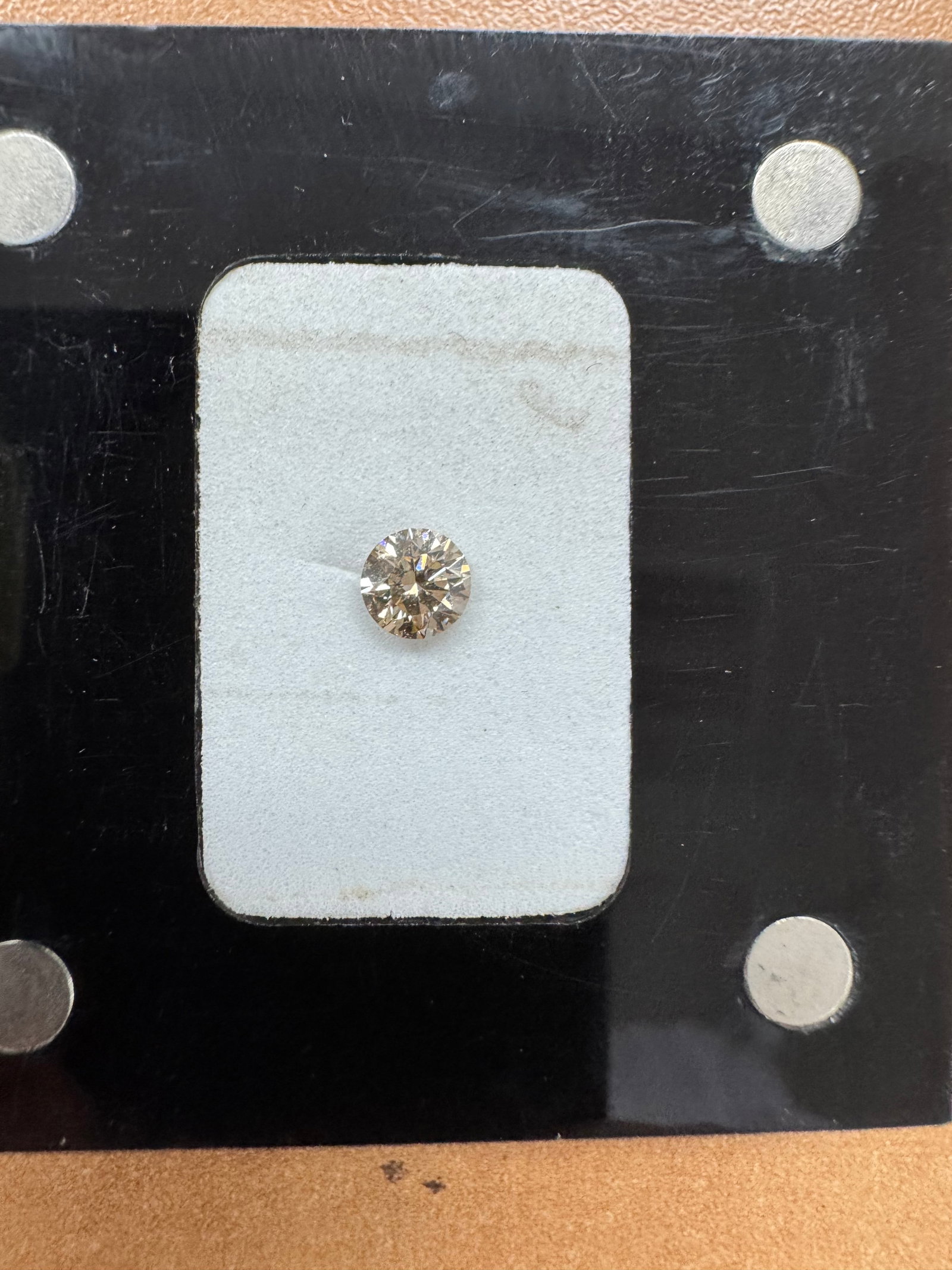 Loose Diamond - ROUND 0.44ct Fancy Yellowish Brown VS2: Loose Diamond - ROUND 0.44ct Fancy Yellowish Brown VS2 Source: Natural Shape: ROUND Carats: 0.44 Color: Fancy Yellowish Brown Certification: EGL The Diamond Depot Guarantee: All items in this auction 