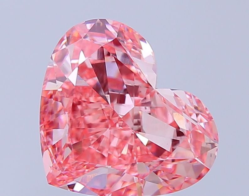 Loose Diamond - HEART 4.5ct Fancy Vivid Pink VS1: Loose Diamond - HEART 4.5ct Fancy Vivid Pink VS1 Source: This is a real non-mined Diamond that has been grown in a lab Shape: HEART Carats: 4.5 Color: Fancy Vivid Pink Certification: IGI Video:
