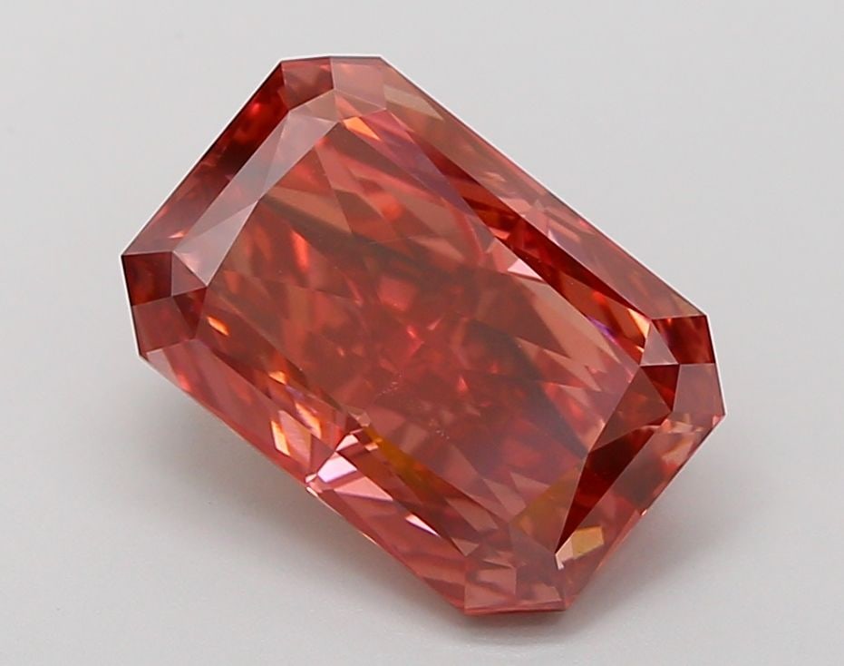Loose Diamond - RADIANT 4.52ct Fancy Vivid Pink SI1: Loose Diamond - RADIANT 4.52ct Fancy Vivid Pink SI1 Source: This is a real non-mined Diamond that has been grown in a lab Shape: RADIANT Carats: 4.52 Color: Fancy Vivid Pink Certification: IGI Video: