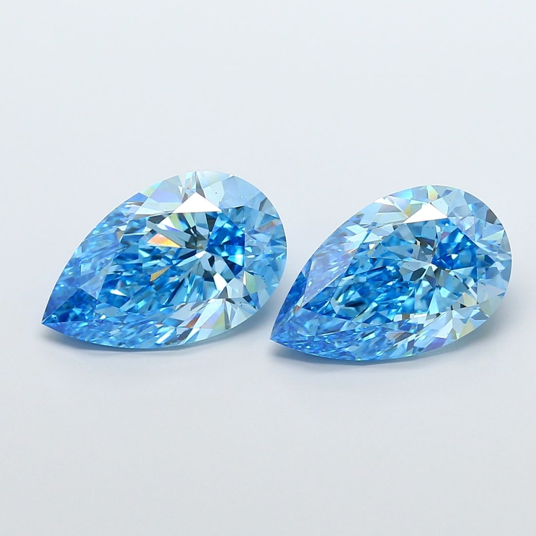 Loose Diamond - PEAR 6.01ct Fancy Vivid Blue VS2