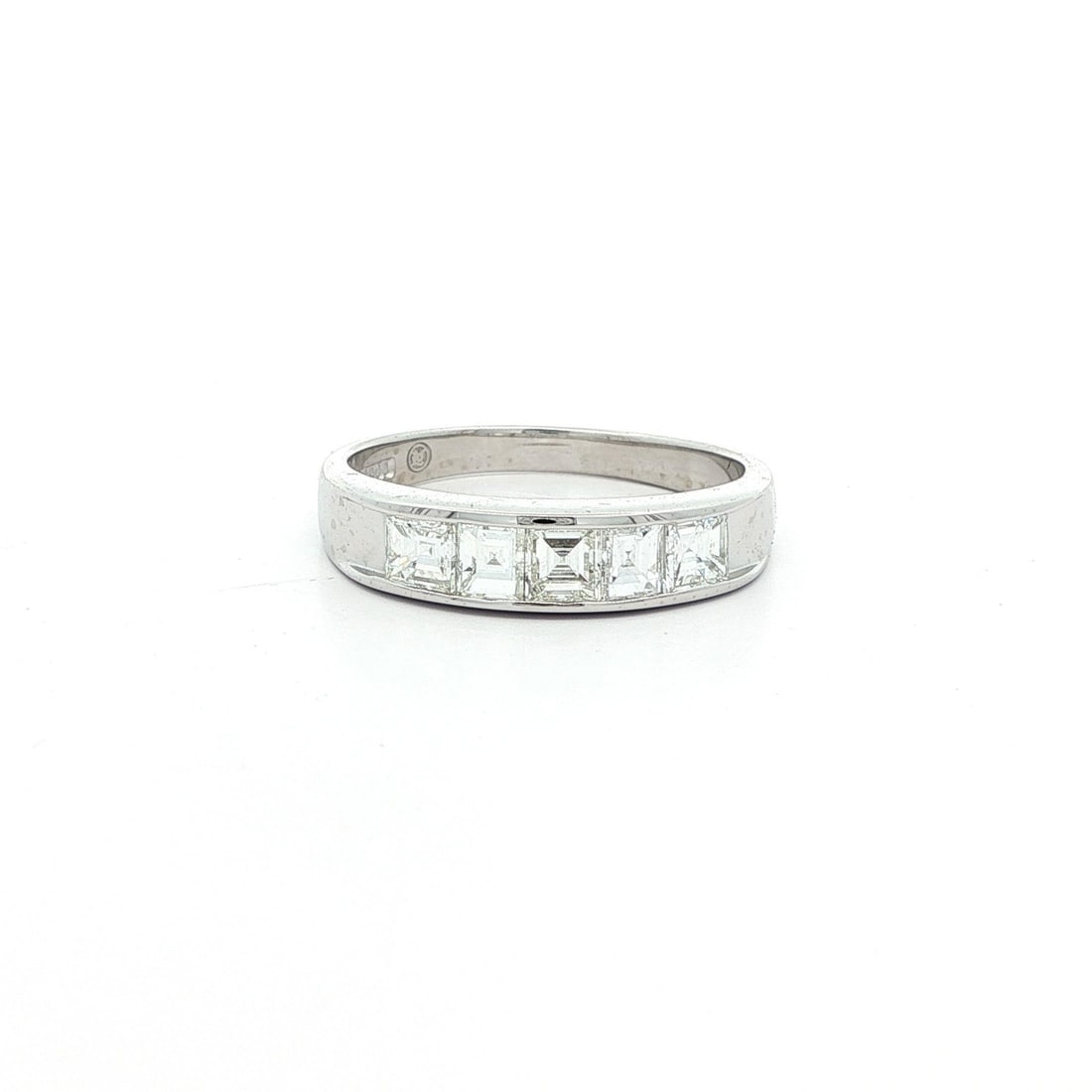 Vintage Platinum 1.0ctw VS Diamond 5 Stone Channel Set Band Ring: Vintage Platinum 1.0ctw VS Diamond 5 Stone Channel Set Band Ring Discover this exquisite vintage band ring crafted in solid .900 platinum. Featuring five natural genuine diamonds, beautifully channel 
