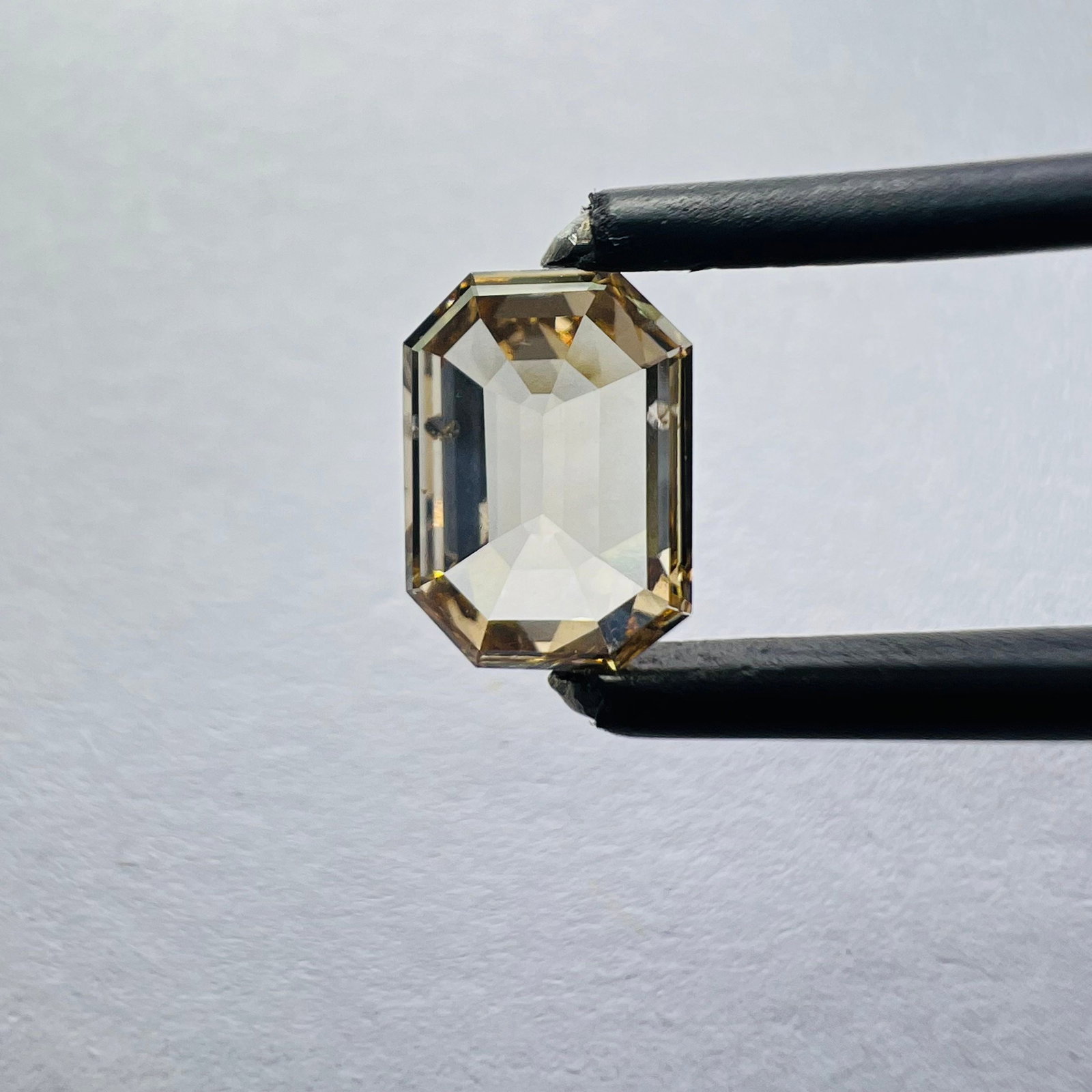 Loose Diamond - EMERALD 0.82ct Brown SI1